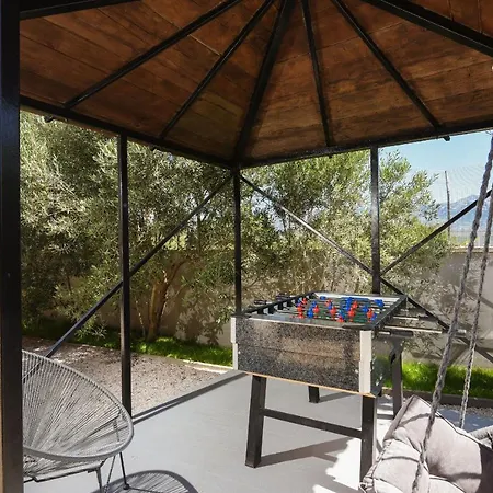 Trabakul Zadarvillas *