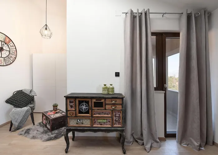 Trabakul Zadarvillas Vila *