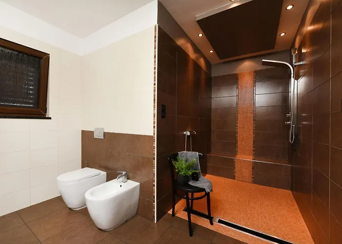 Βίλα Trabakul Zadarvillas *