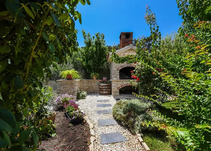 Trabakul Zadarvillas Vila *