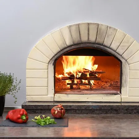 Trabakul Zadarvillas *