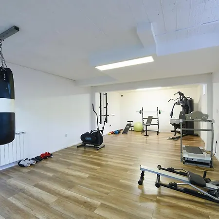 ヴィラ Trabakul Zadarvillas *