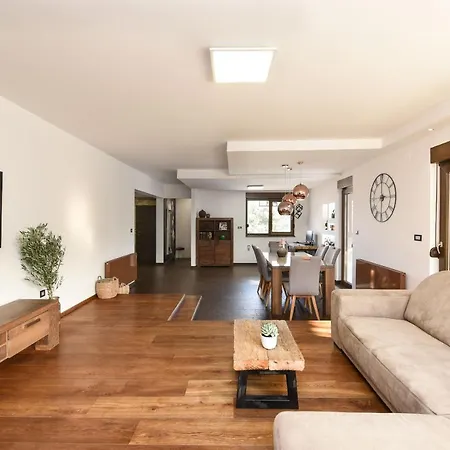 ヴィラ Trabakul Zadarvillas