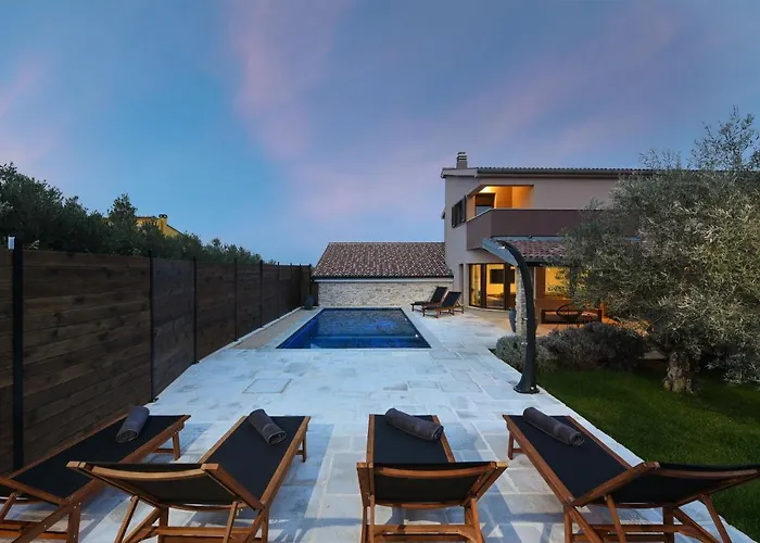 빌라 Trabakul Zadarvillas *